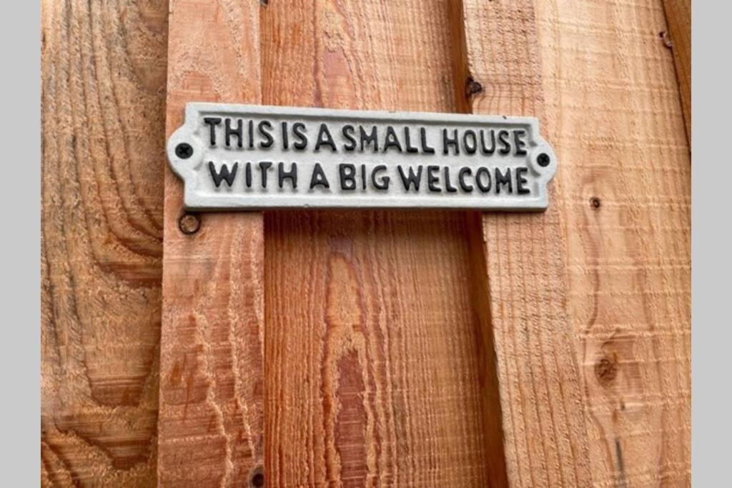 Coorie Doon Cabin! Great Scottish Welcome ฟอร์ตออกัสตัส ภายนอก รูปภาพ